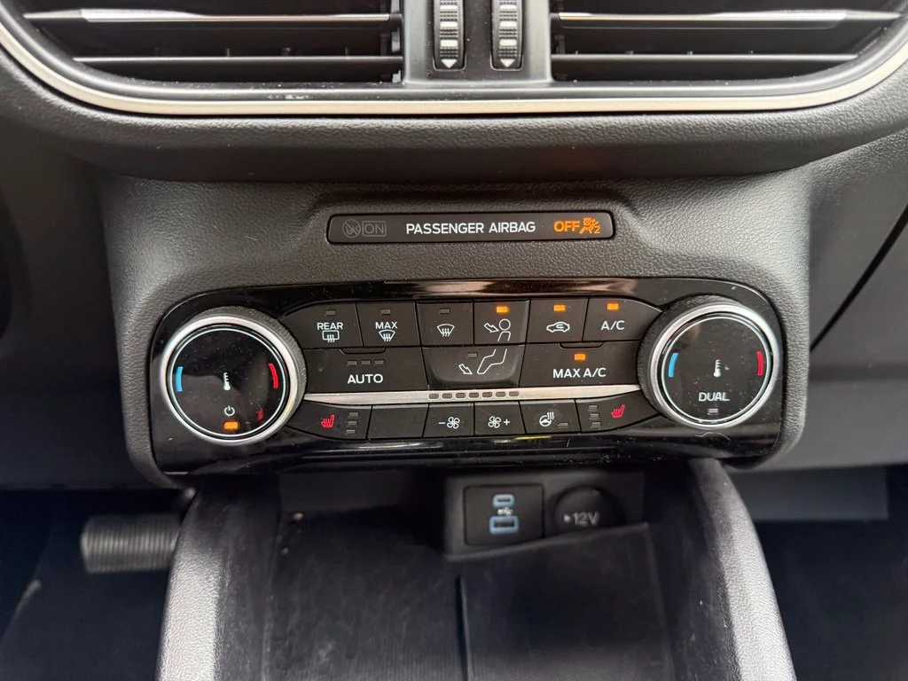 Certified Used 2022 Gray Ford SE image 25