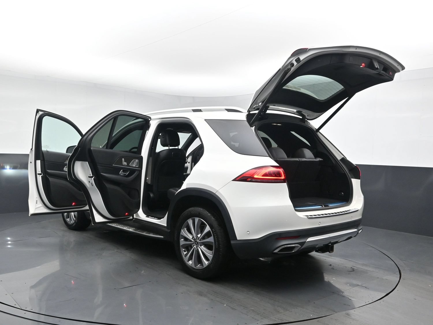 Used 2020 White Mercedes-Benz GLE 350 image 28
