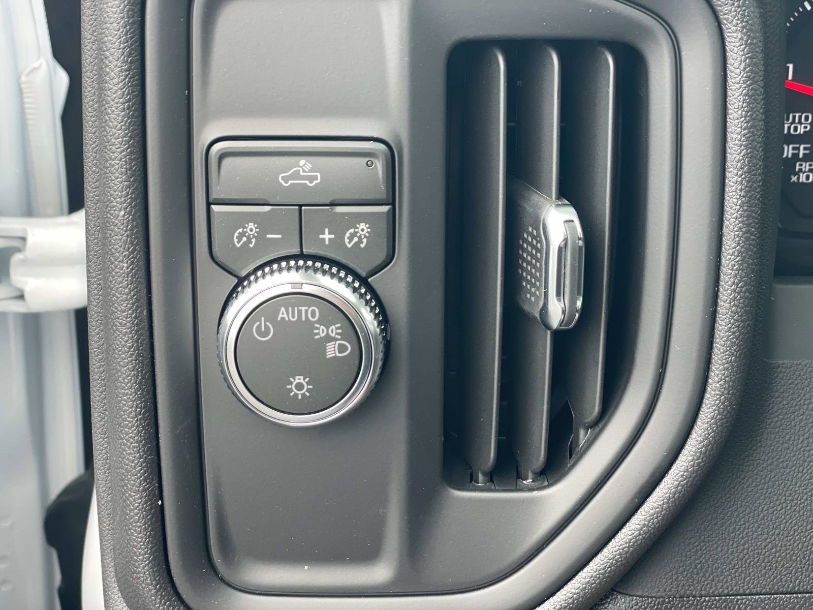 2026 GMC Sierra 1500 Pro - Photo 21