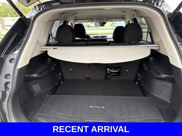 Used 2019 Black Nissan SV image 38
