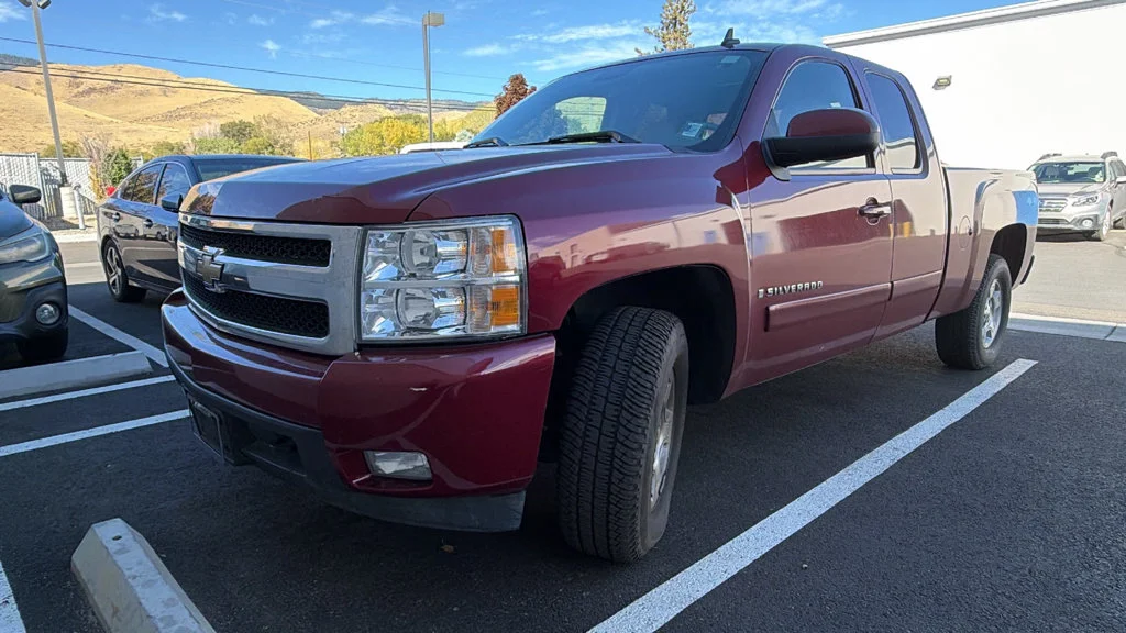 Used 2007 Sport Red Metallic Chevrolet LTZ image 4