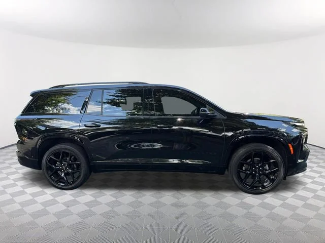 Used 2024 Mosaic Black Metallic Chevrolet RS image 4