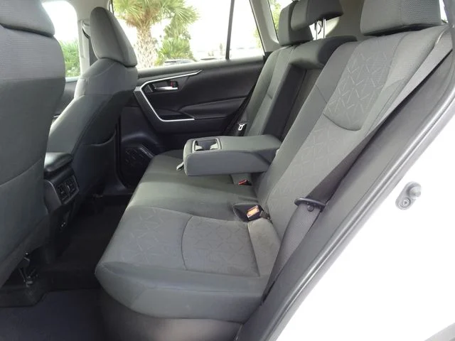 Used 2024 Ice Toyota XLE image 9