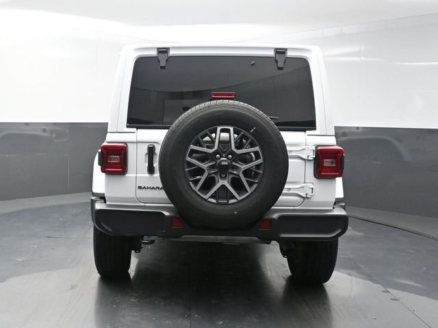 Used 2025 White Jeep Sahara image 6