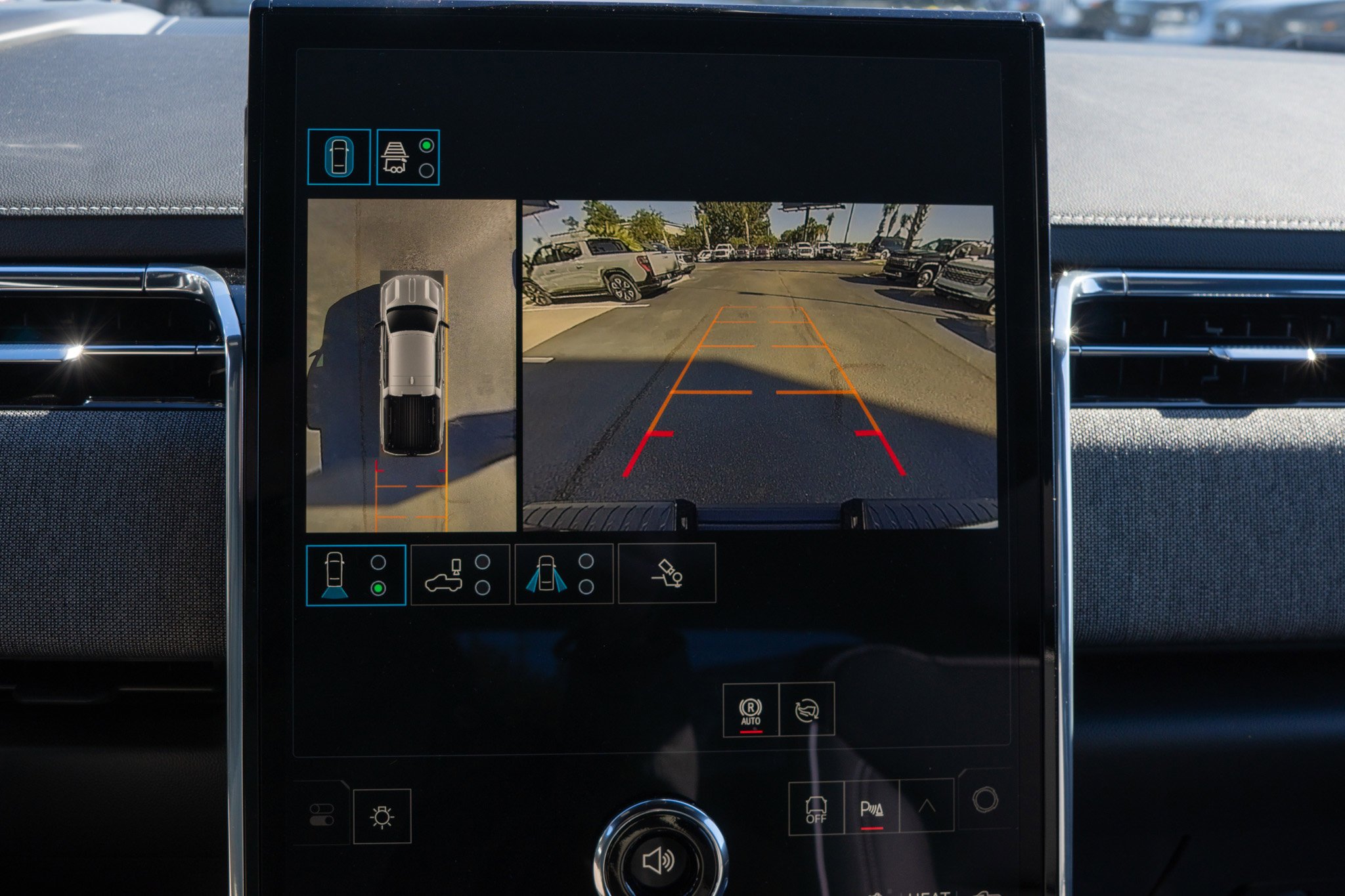 2026 GMC Sierra EV Elevation - Photo 17