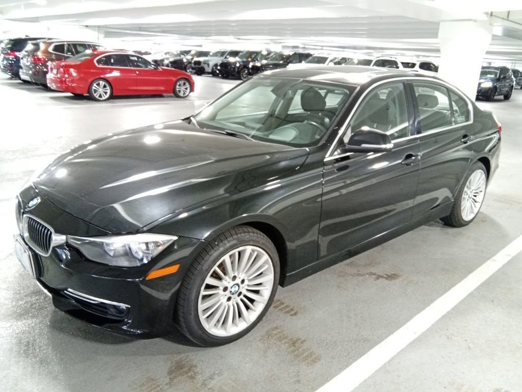2013 BMW 3 Series 328i xDrive Sedan's photo