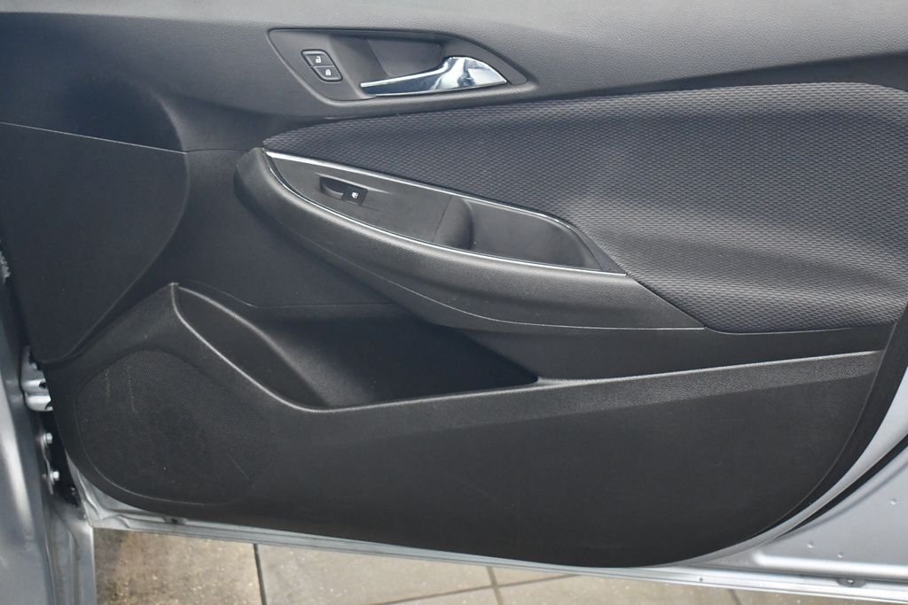 Used 2017 Arctic Blue Chevrolet LT image 31