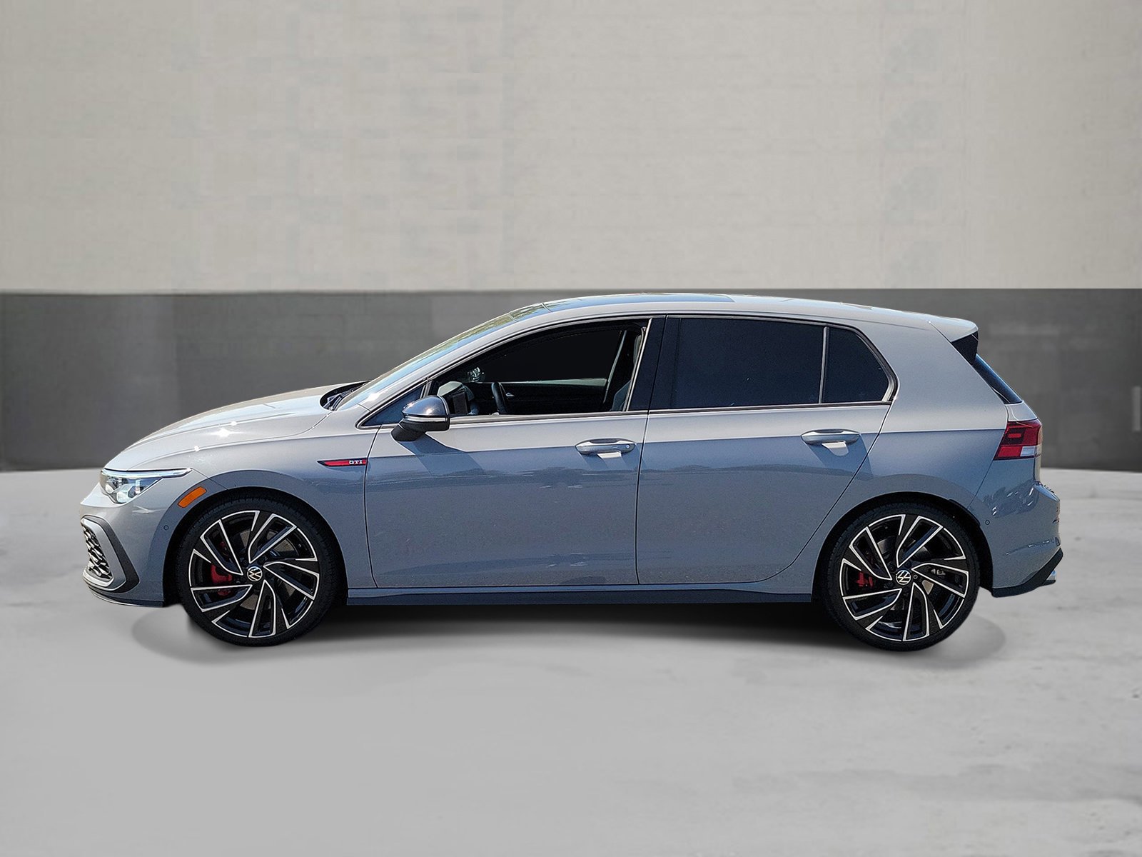 Used 2024 Moonstone Gray Volkswagen Autobahn image 2