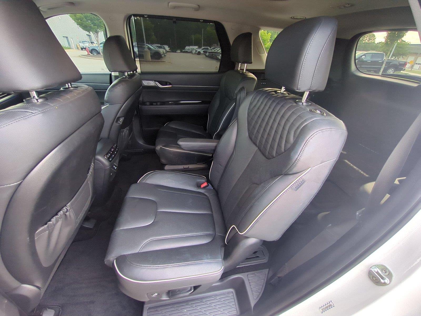 Used 2024 Hyper White Hyundai Limited image 33