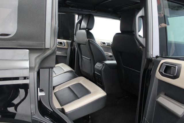 Used 2023 Shadow Black Ford Wildtrak image 25
