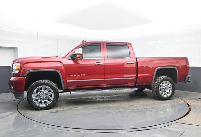 Used 2019 Red GMC Denali image 10
