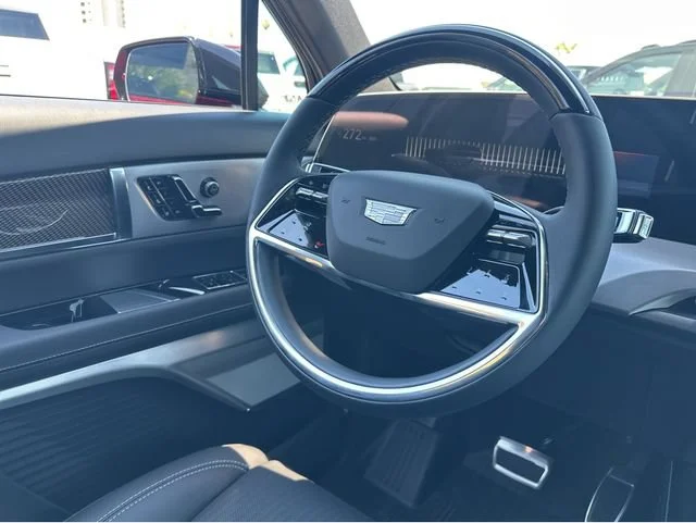 2027 Cadillac VISTIQ Sport - Photo 6