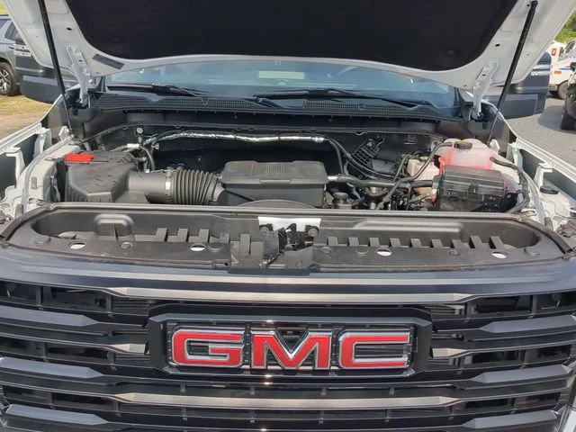 New 2025 Summit White GMC Pro image 24