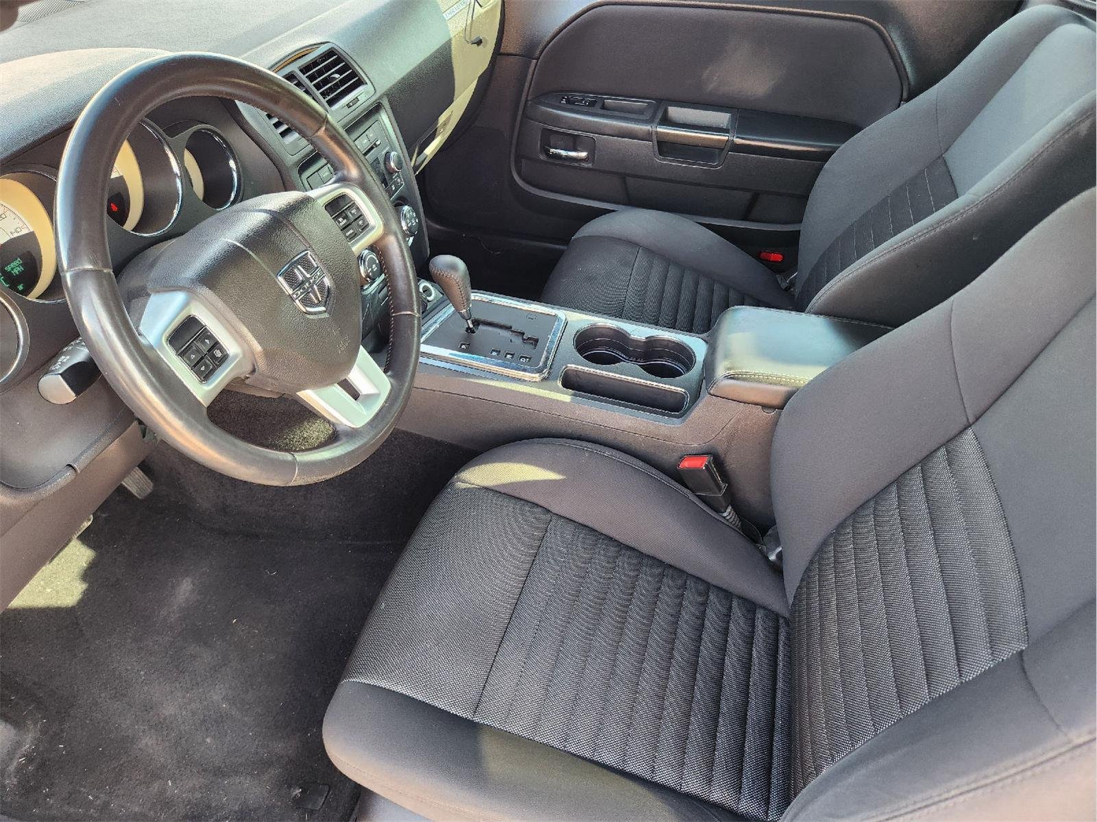 Used 2014 Black Clearcoat Dodge SXT image 12