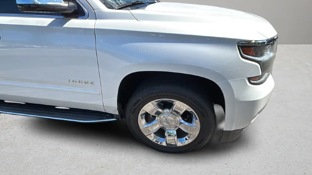 Used 2018 Beige Chevrolet Premier image 37