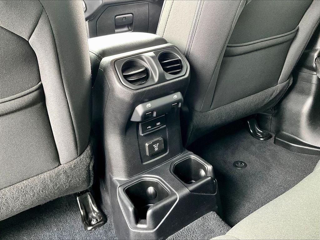 Used 2019 Gray Jeep Unlimited Sahara image 12