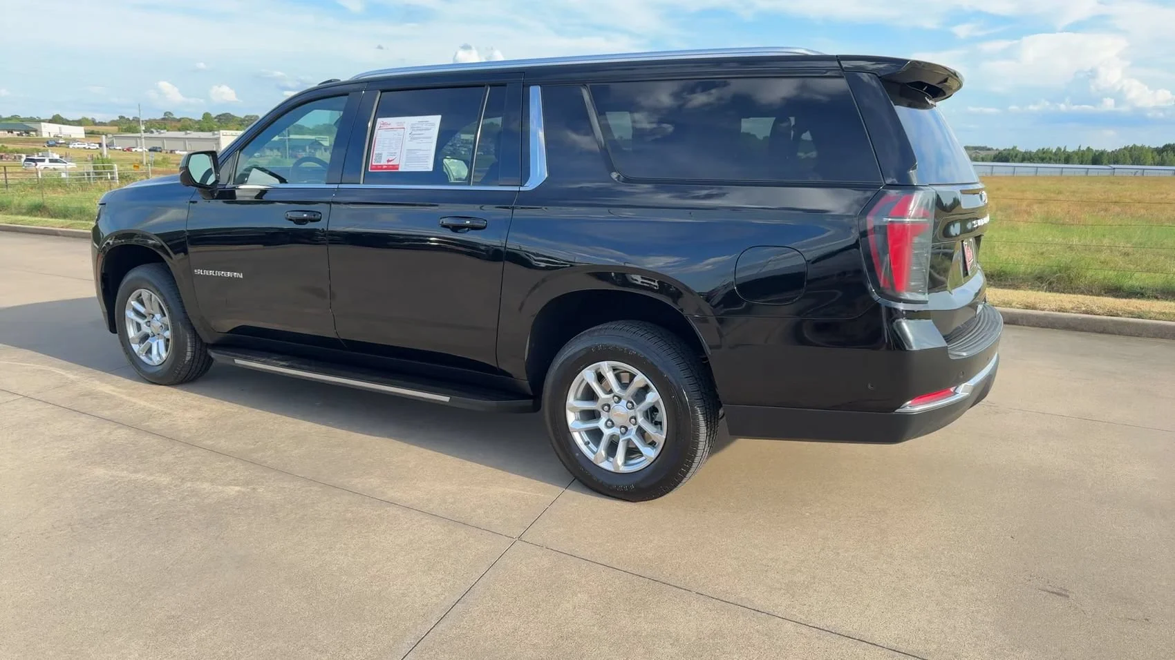 Used 2025 Black Chevrolet LT image 7