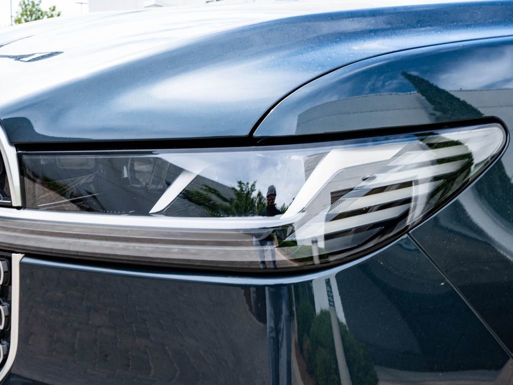 Used 2025 Flight Blue Metallic Clearcoat Lincoln Reserve image 15