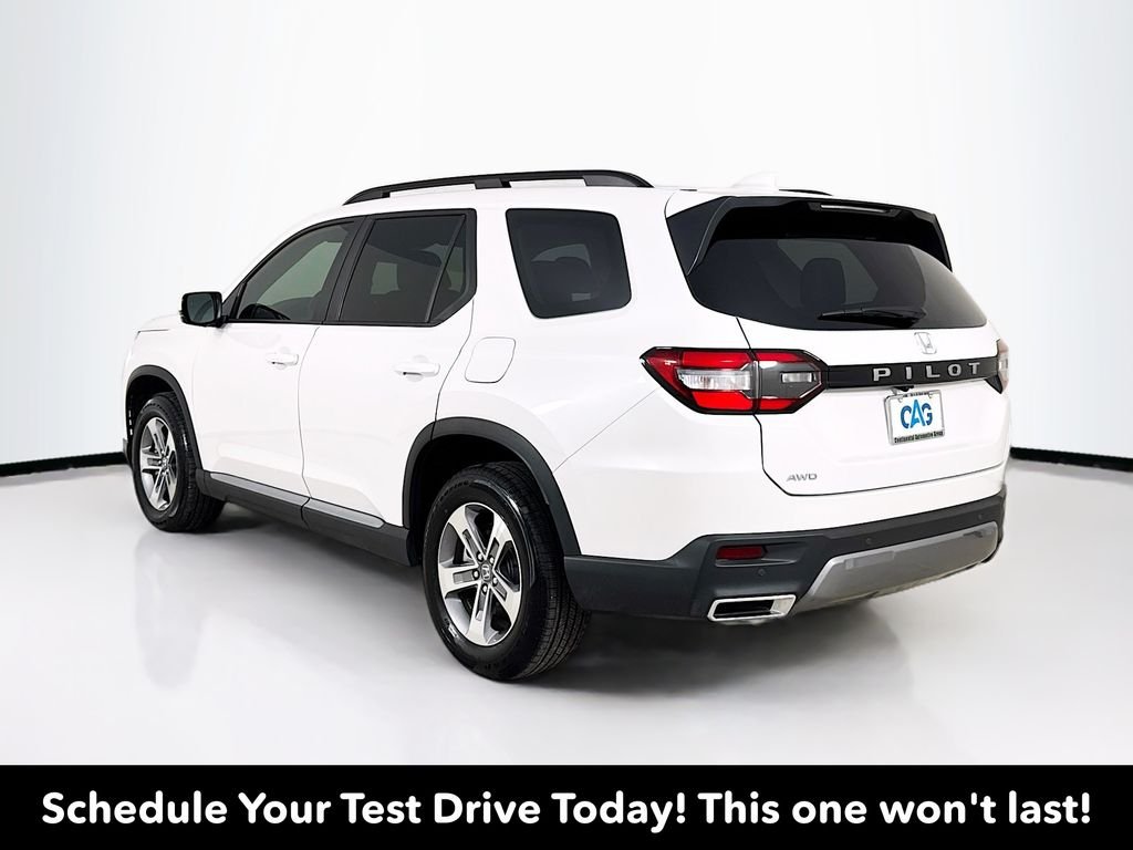Certified Used 2026 Platinum White Pearl Honda EX-L image 6