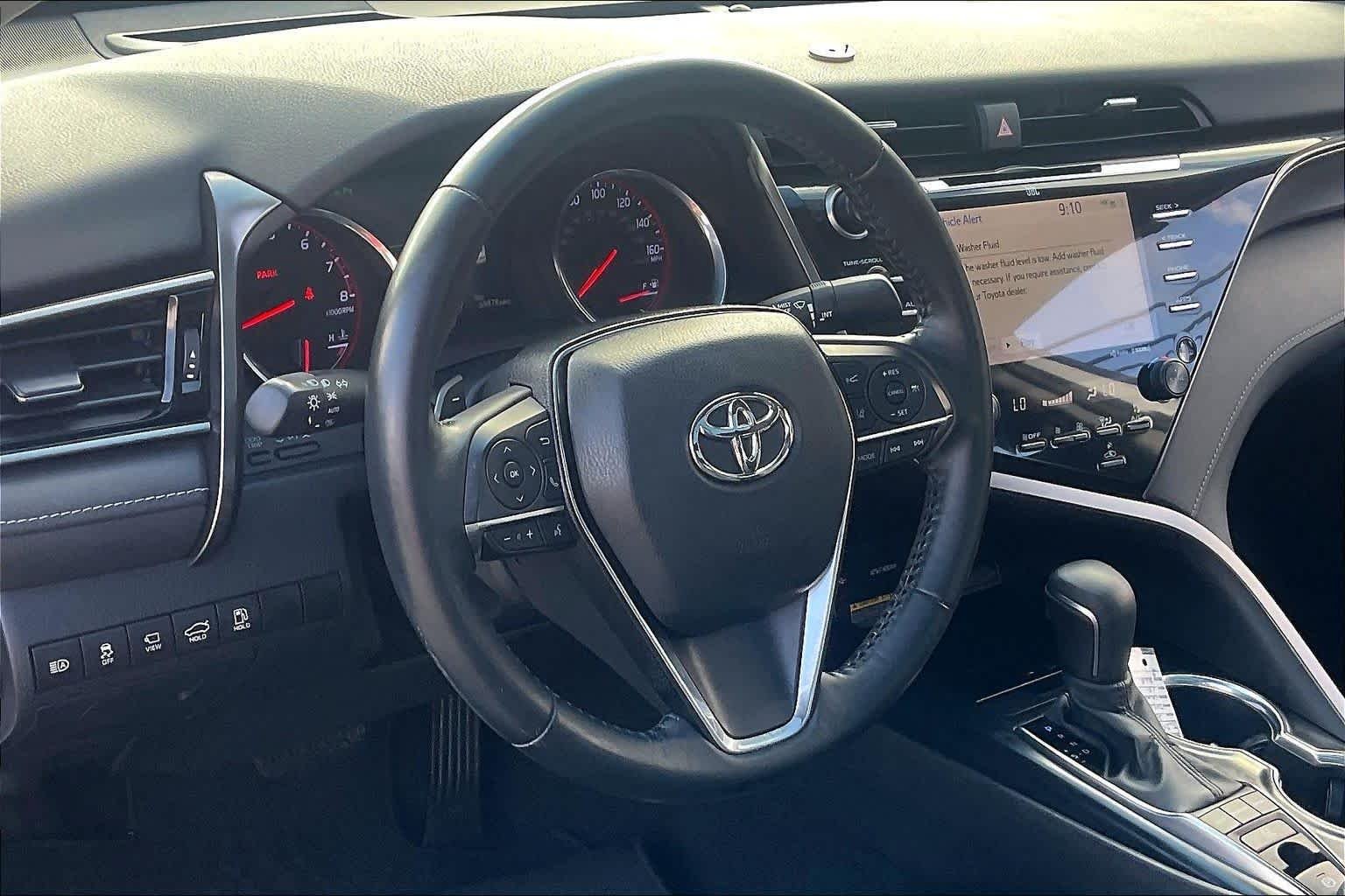 Used 2020 Wind Chill Pearl/Midnight Black Metallic Toyota XSE V6 image 15