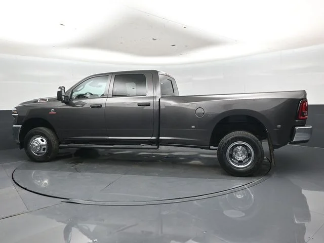 New 2026 Granite Crystal Metallic Clear-Coat Exterior Paint RAM Tradesman image 25