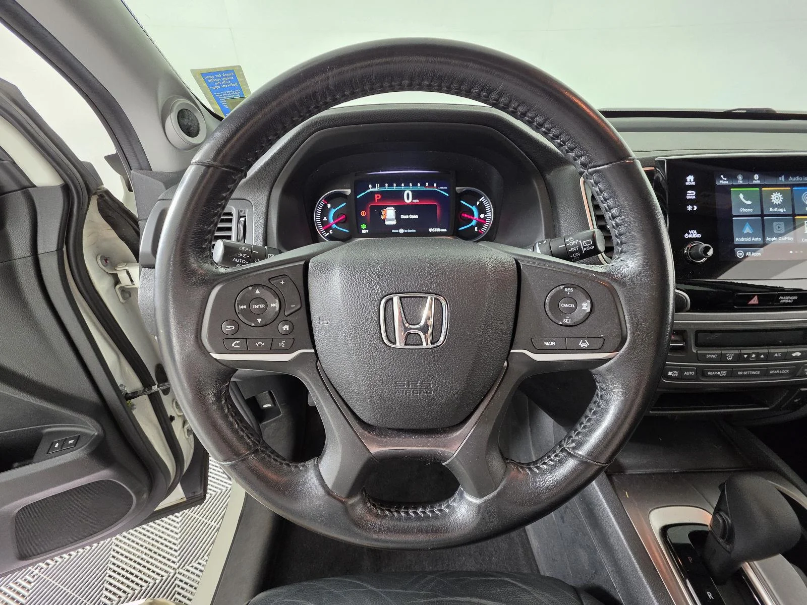 Used 2019 White Diamond Pearl Honda EX-L image 14