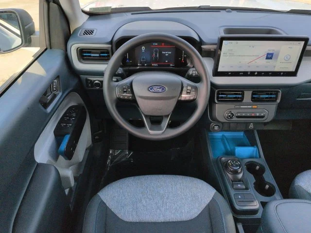 New 2026 Space White Metallic Ford XLT image 16