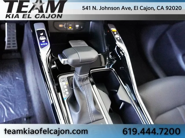 New 2026 White Kia X-Line SX image 39