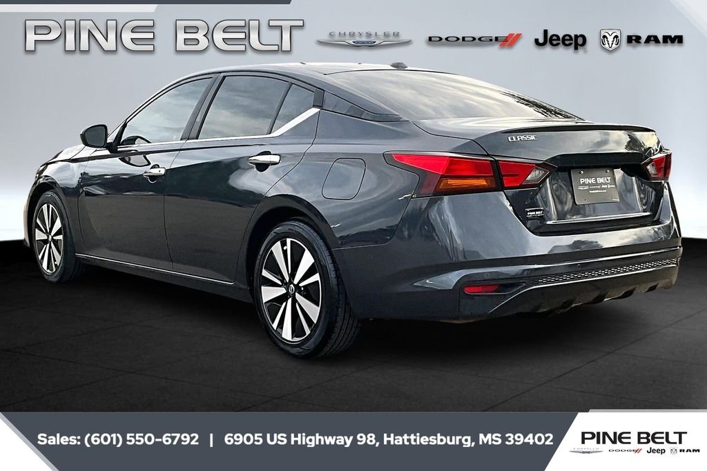 Used 2021 Nissan Altima SV with VIN 1N4BL4DV8MN312871 for sale in Meridian, MS