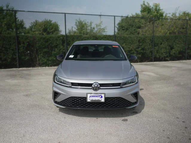 2025 Volkswagen Jetta Sport - Photo 3