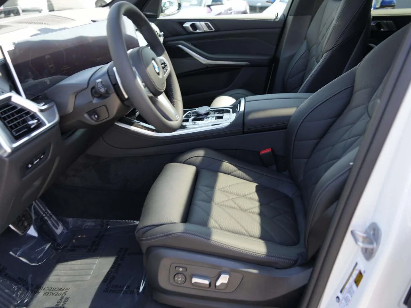 New 2026 Alpine White BMW sDrive40i image 13