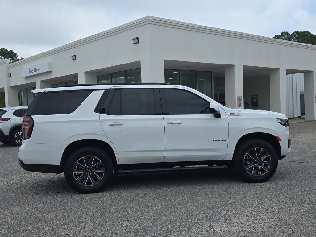 Used 2023 White Chevrolet Z71 image 7