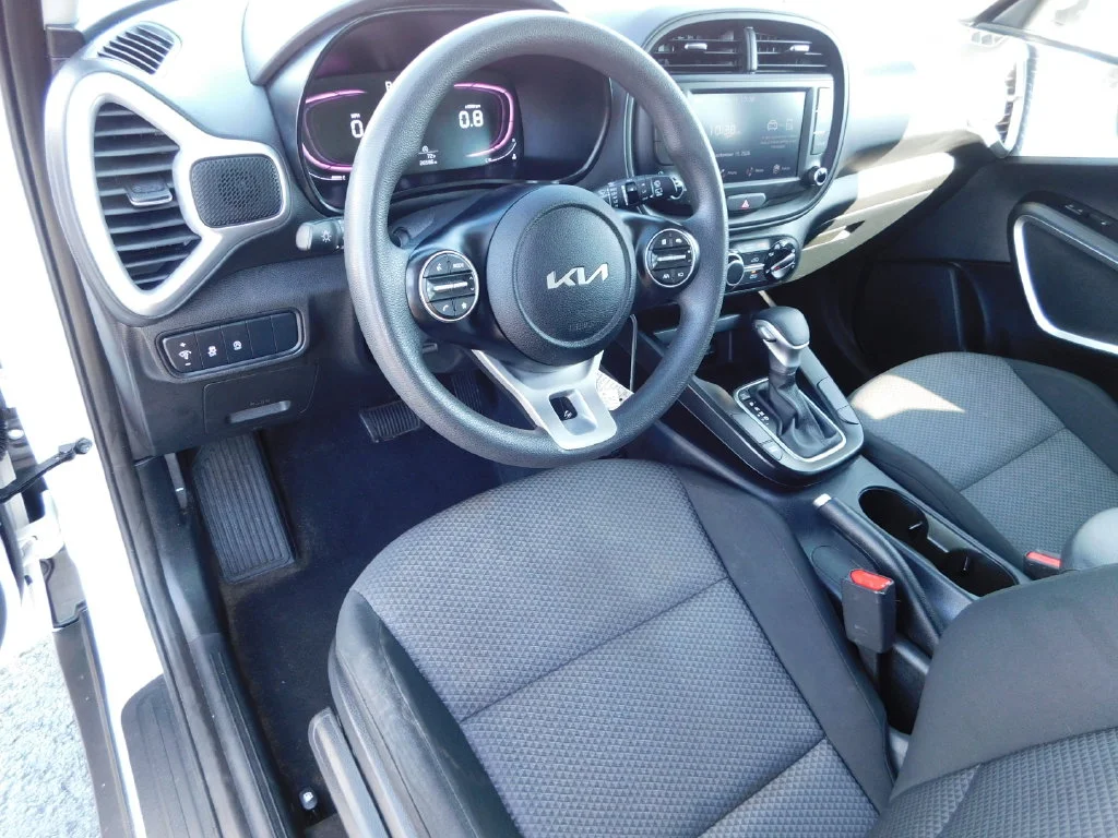 Used 2025 White Kia LX image 13