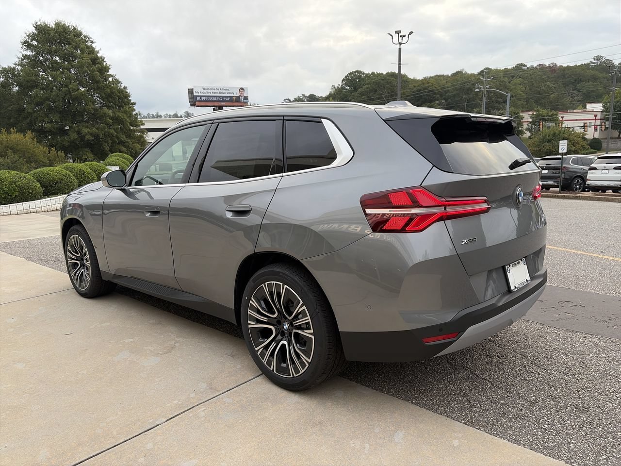 New 2026 Skyscraper Grey Metallic BMW 30 xDrive image 6