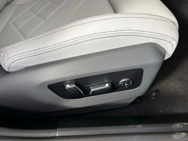 2026 BMW 5 Series 530i - Photo 42