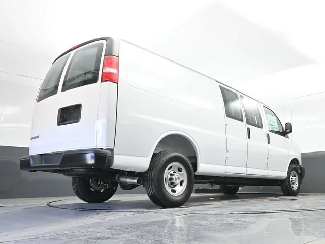 2026 Chevrolet Express Cargo Work Van - Photo 26