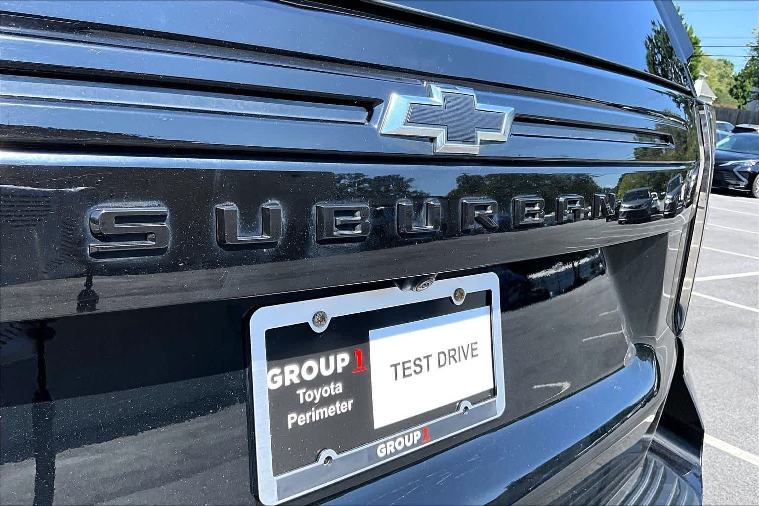 Used 2023 Black Chevrolet Z71 image 10