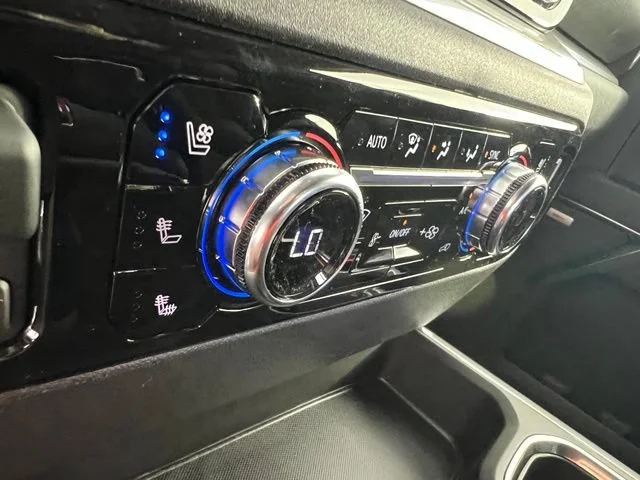 2026 GMC Sierra 1500 SLT - Photo 21