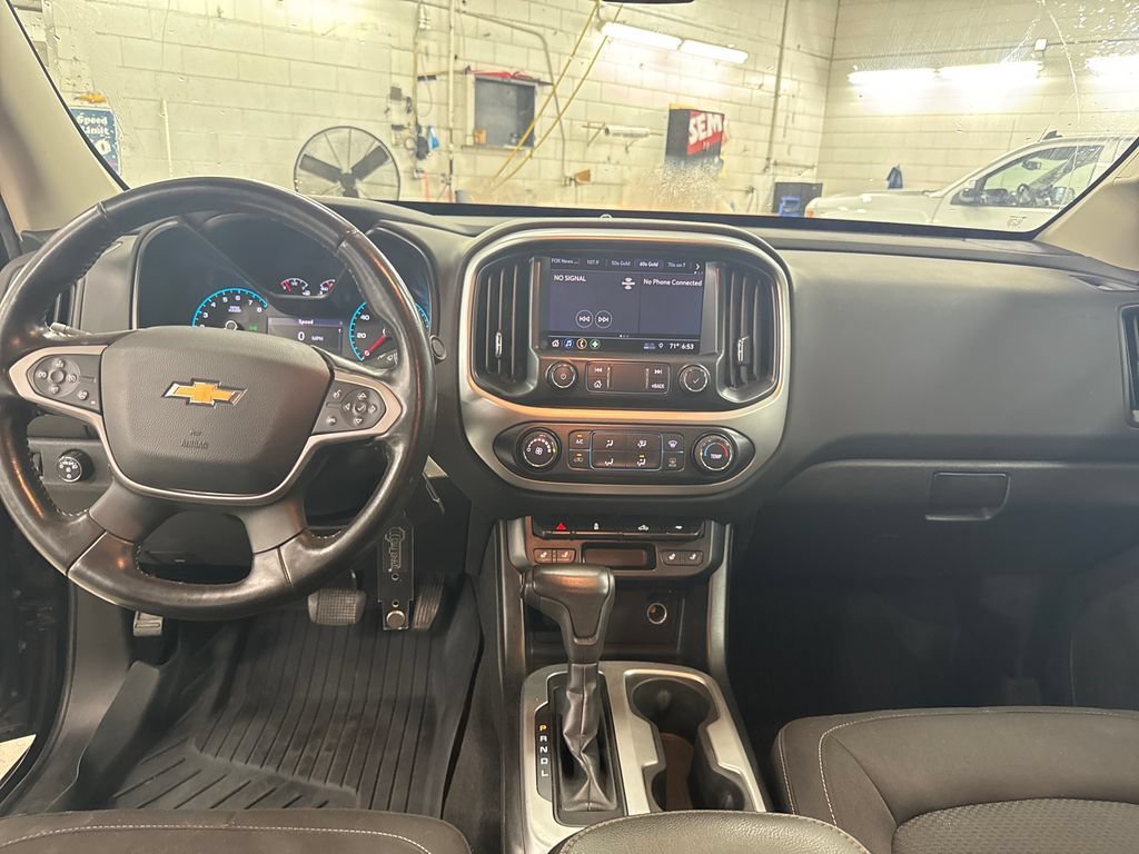 Certified Used 2019 BLACK Chevrolet 4WD LT image 12