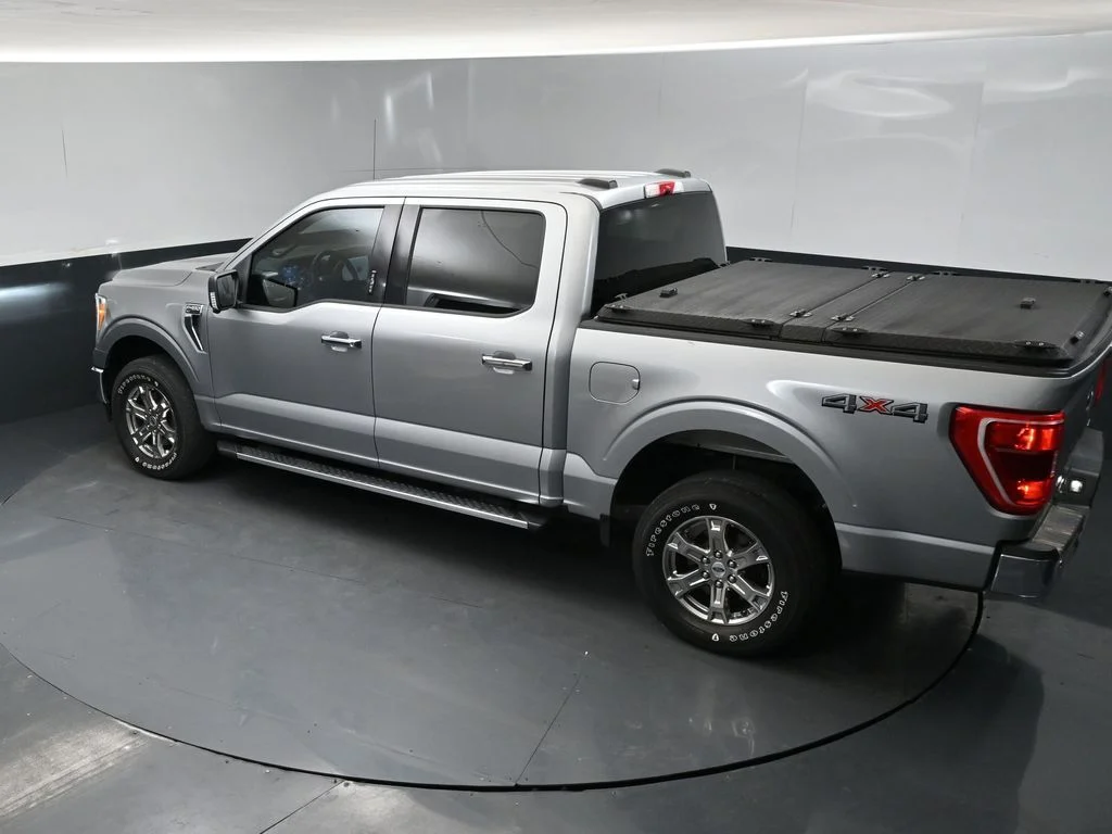 Used 2021 Silver Ford XLT image 15