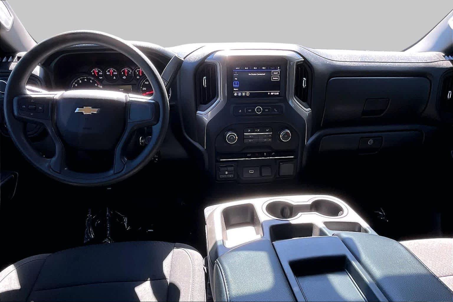 Used 2020 Black Chevrolet Custom image 15