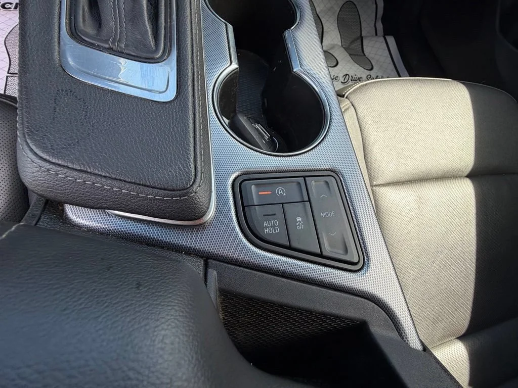 Used 2020 BLACK RAVEN Cadillac Premium Luxury image 30