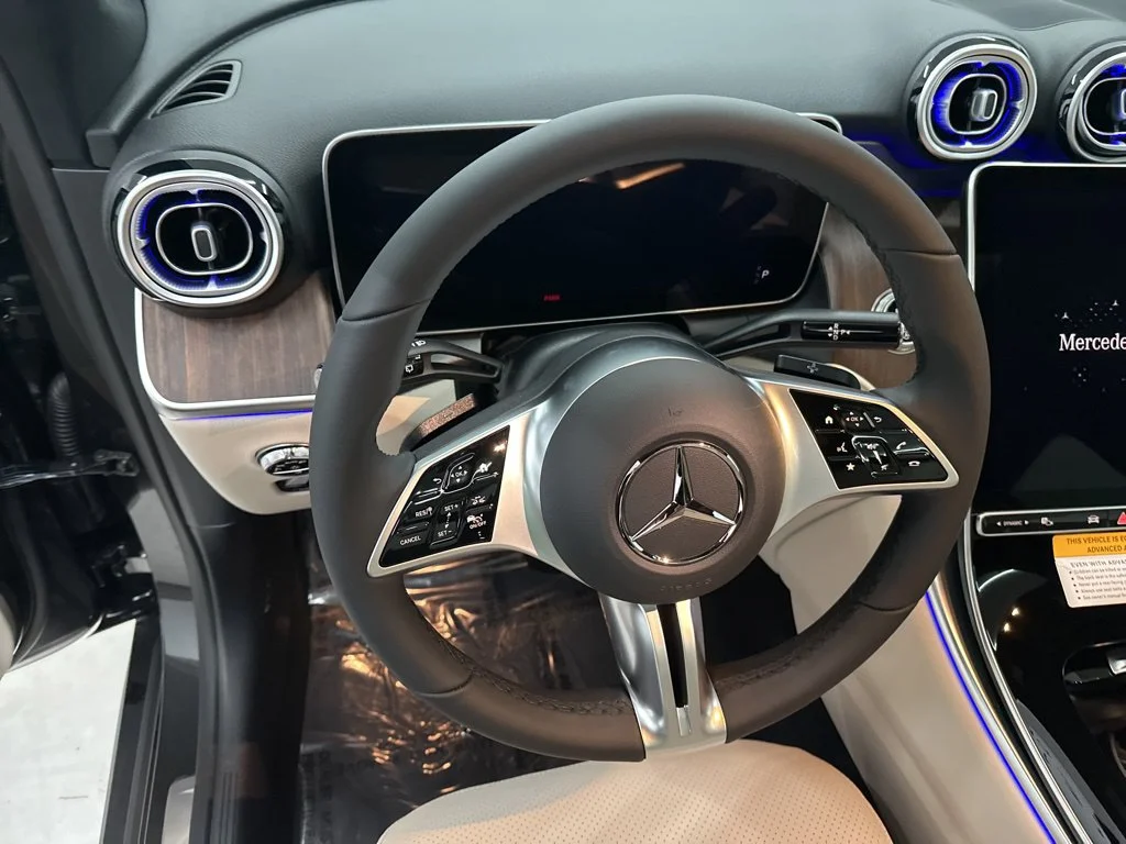 Used 2026 Gray Mercedes-Benz GLC 300 image 10