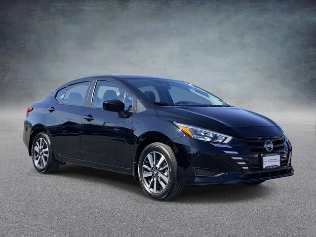2025 Nissan Versa 1.6 SV CVT's photo