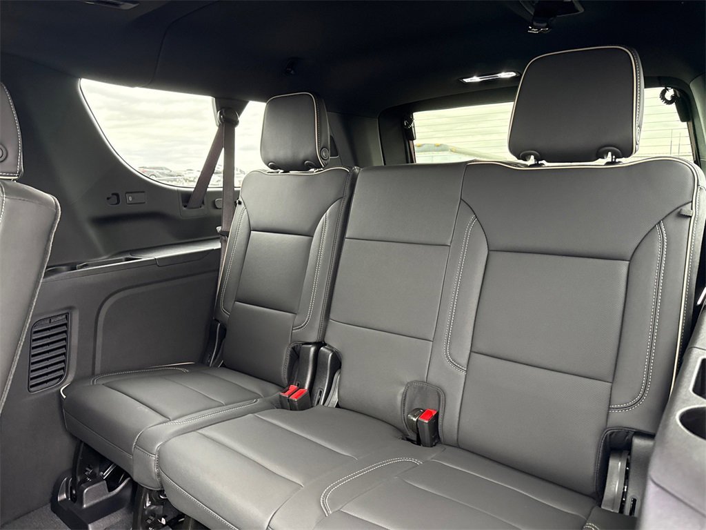 2026 GMC YUKON XL - Image 33