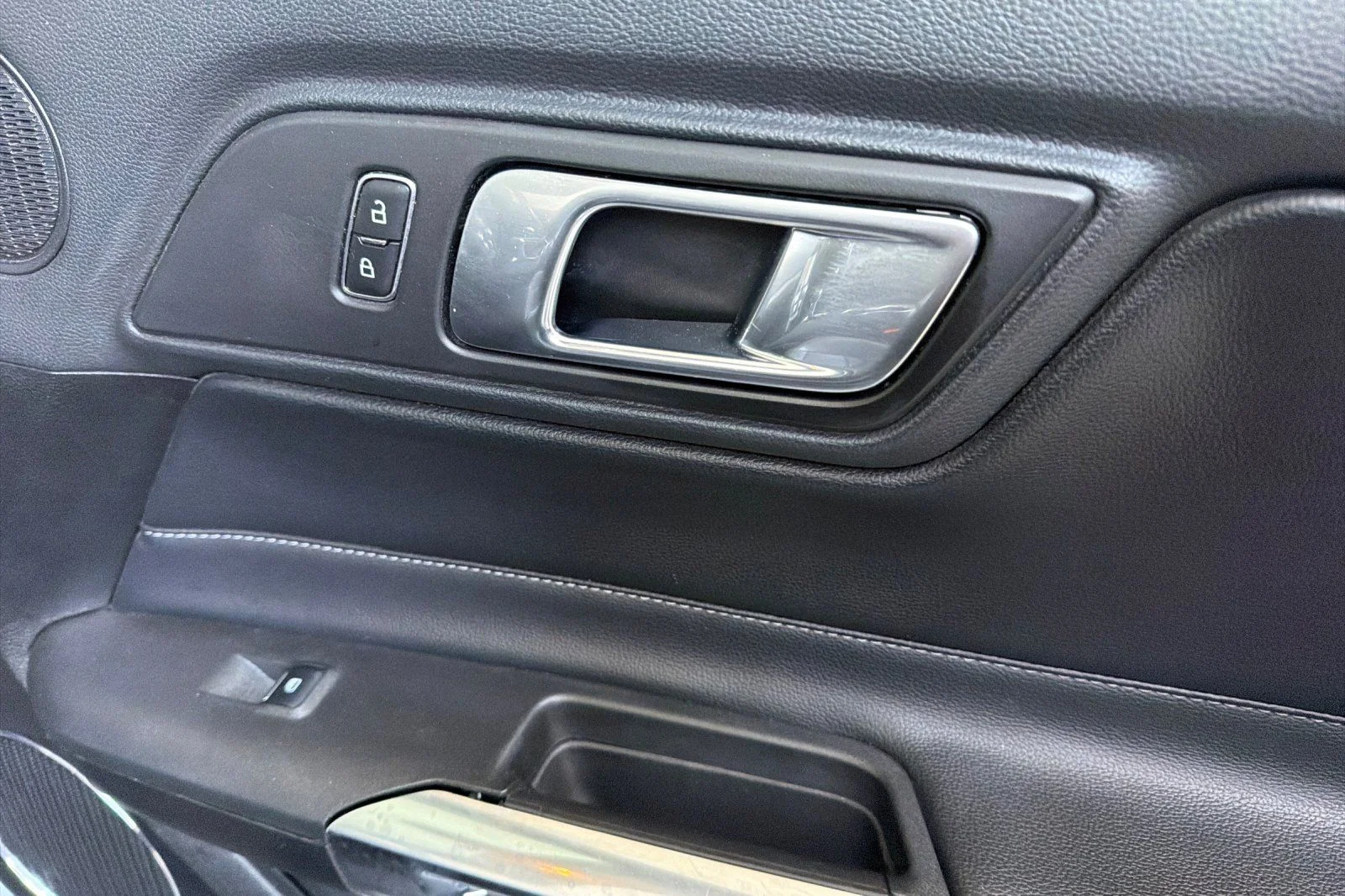 2023 Ford Mustang EcoBoost Premium - Photo 40