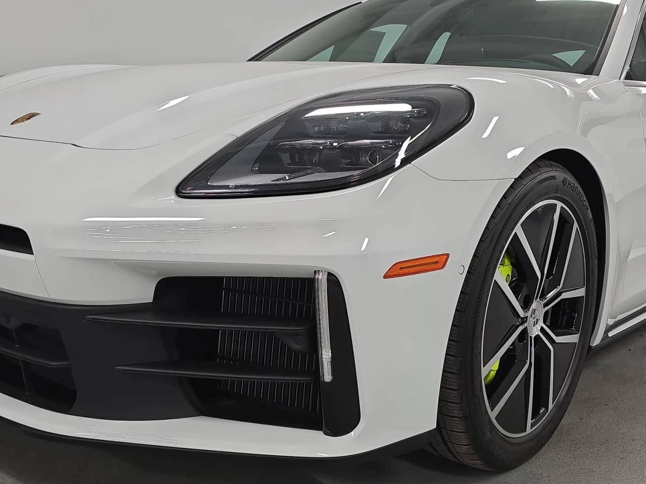 2026 Porsche Panamera 4 E-Hybrid - Photo 11