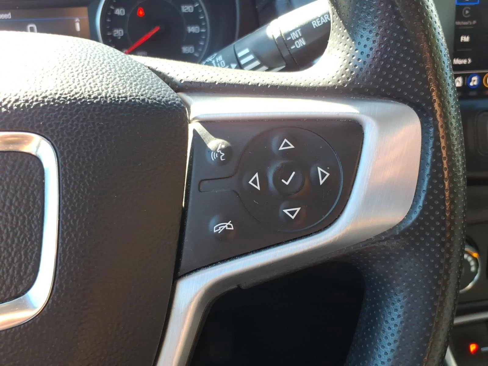 Used 2024 Sterling Metallic GMC SLE image 15