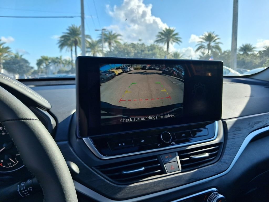 2025 Nissan Altima SV - Photo 27