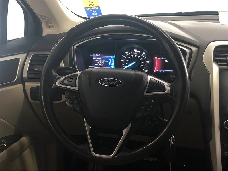 Used 2013 Oxford White Ford SE Hybrid image 14